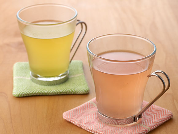 小梅のホットレモネードとフルーツのど飴の緑茶