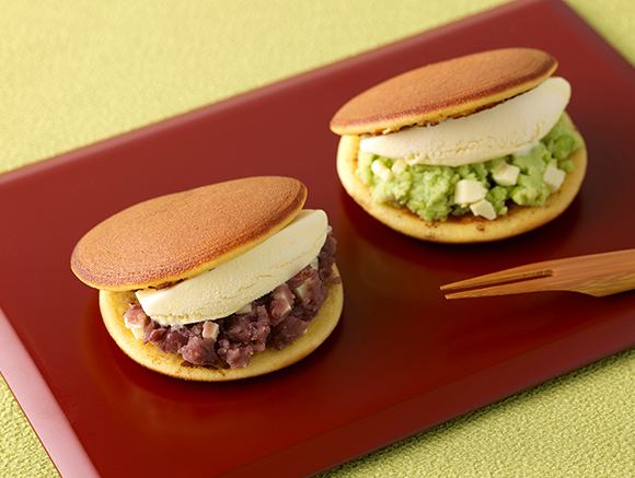 2種のあんこのミニアイスどら焼き