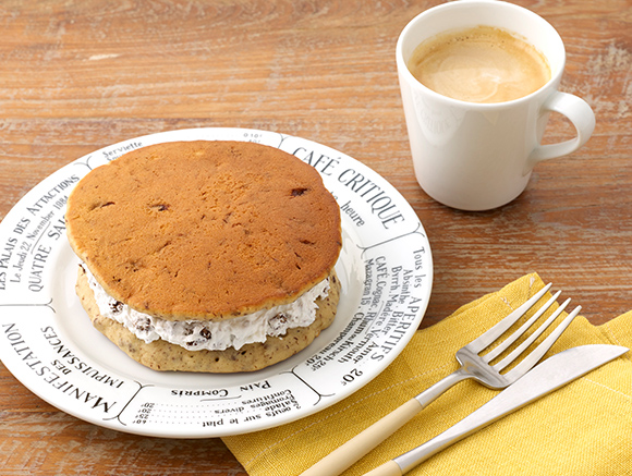 ふんわりザクザク、ざく切りクランキーのバナナチョコパンケーキ