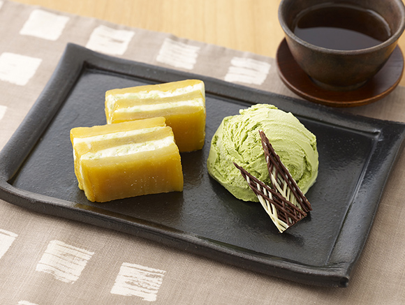 抹茶仕立ての干し芋ミルフィーユ