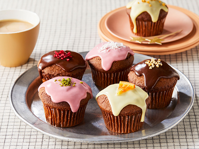 材料4つのカップケーキ