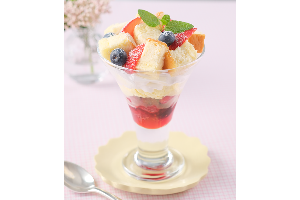 ベリーとチーズケーキのパフェ①