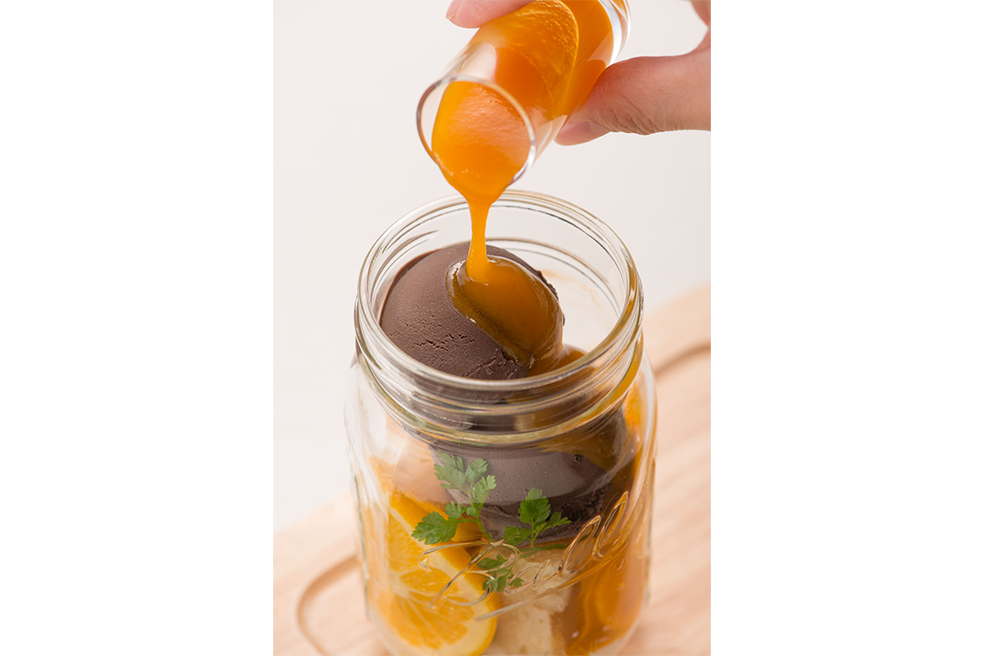 チョコとオレンジのパンケーキパフェ