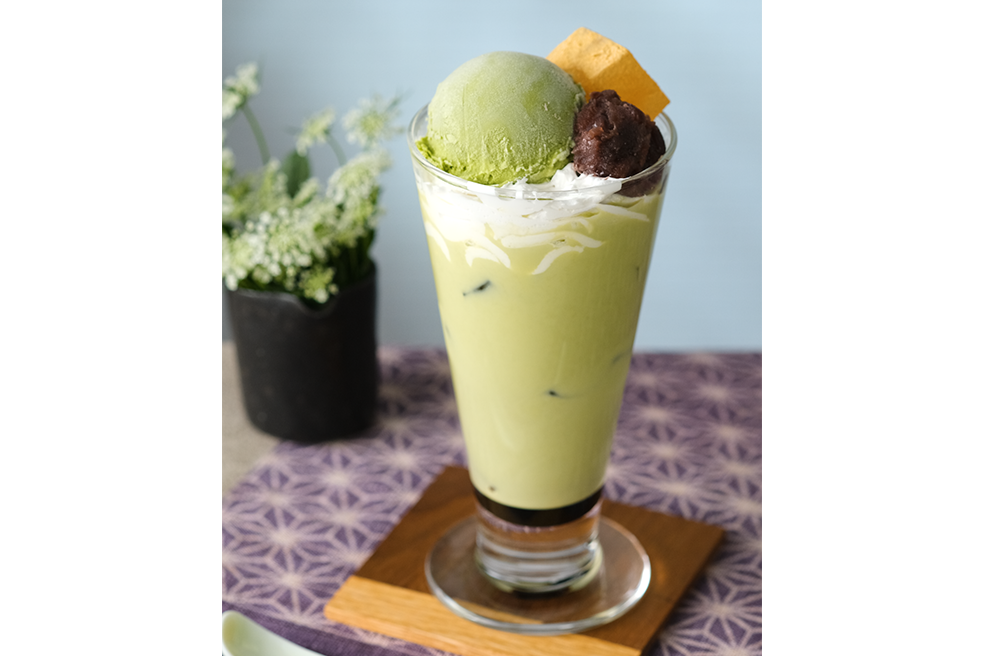 抹茶のデザートドリンク