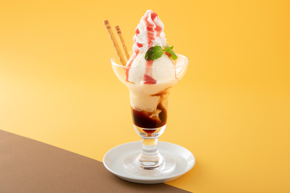 バニラアイスとプリンのパフェ